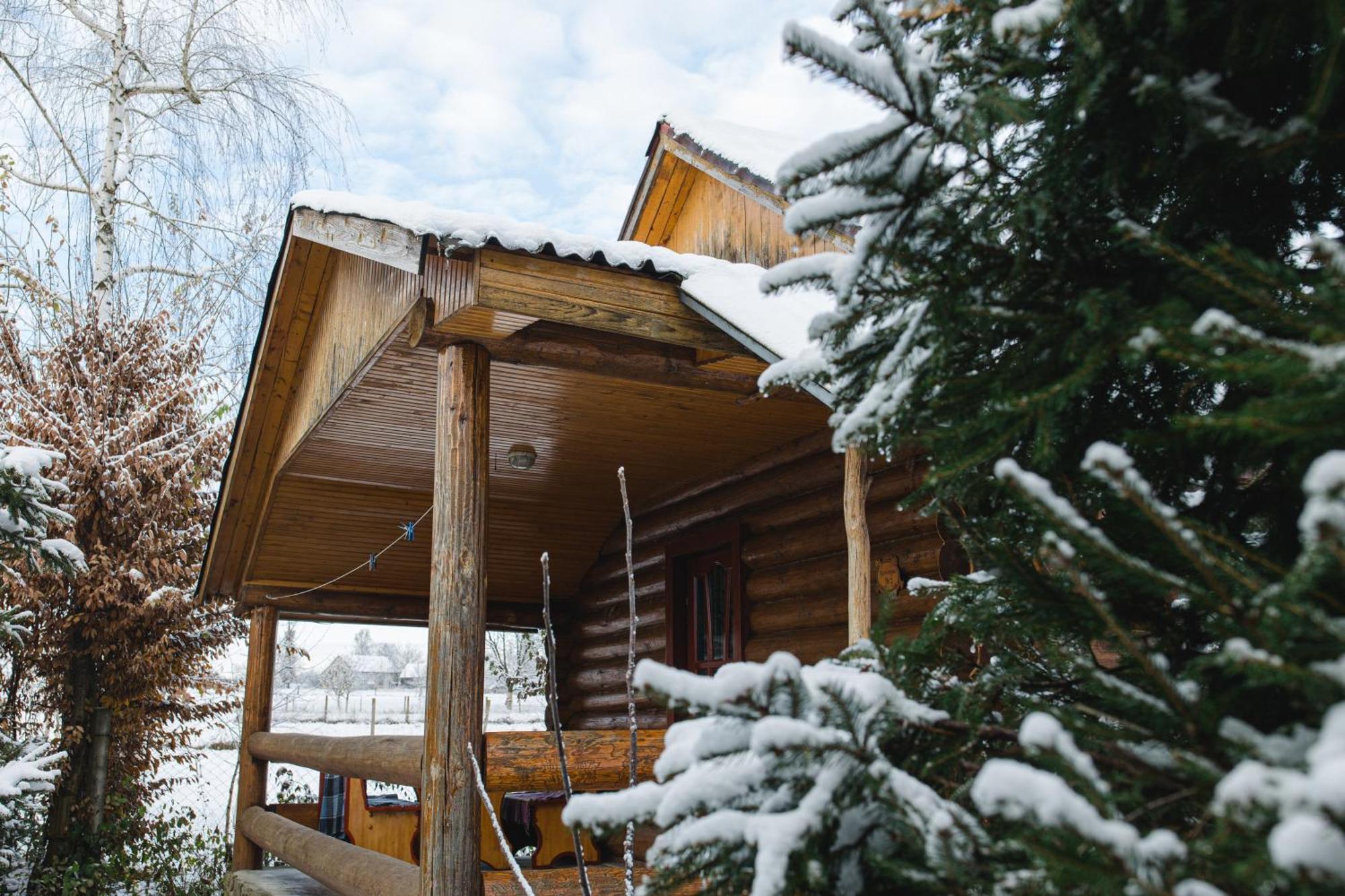 Kolyba Opryshkiv Hotel Alsószeliscse Kültér fotó