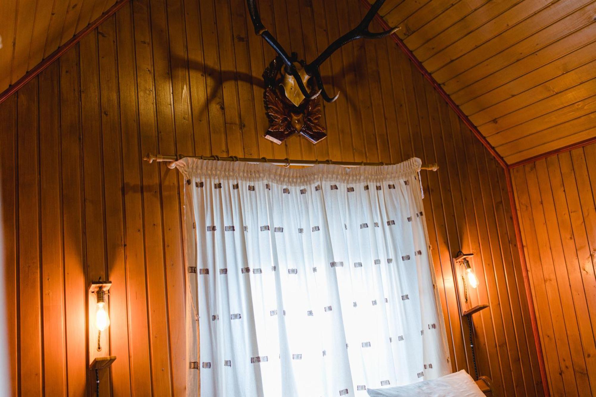 Kolyba Opryshkiv Hotel Alsószeliscse Szoba fotó